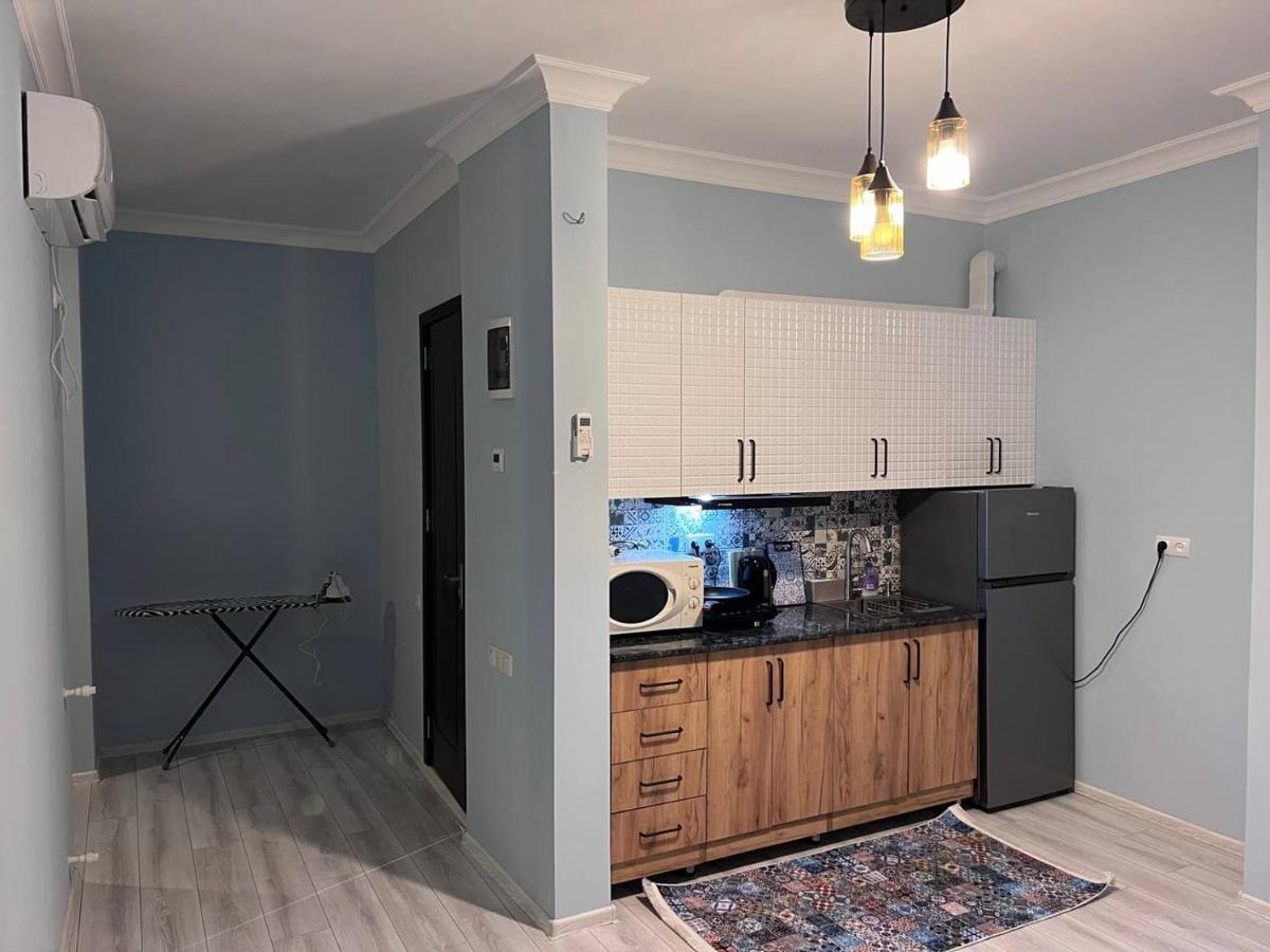 Apartment Merabi Batumi Eksteriør bilde