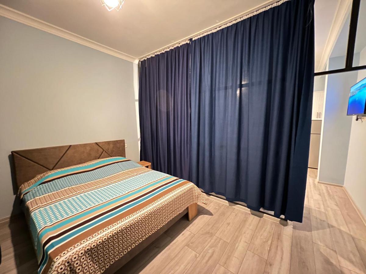 Apartment Merabi Batumi Eksteriør bilde
