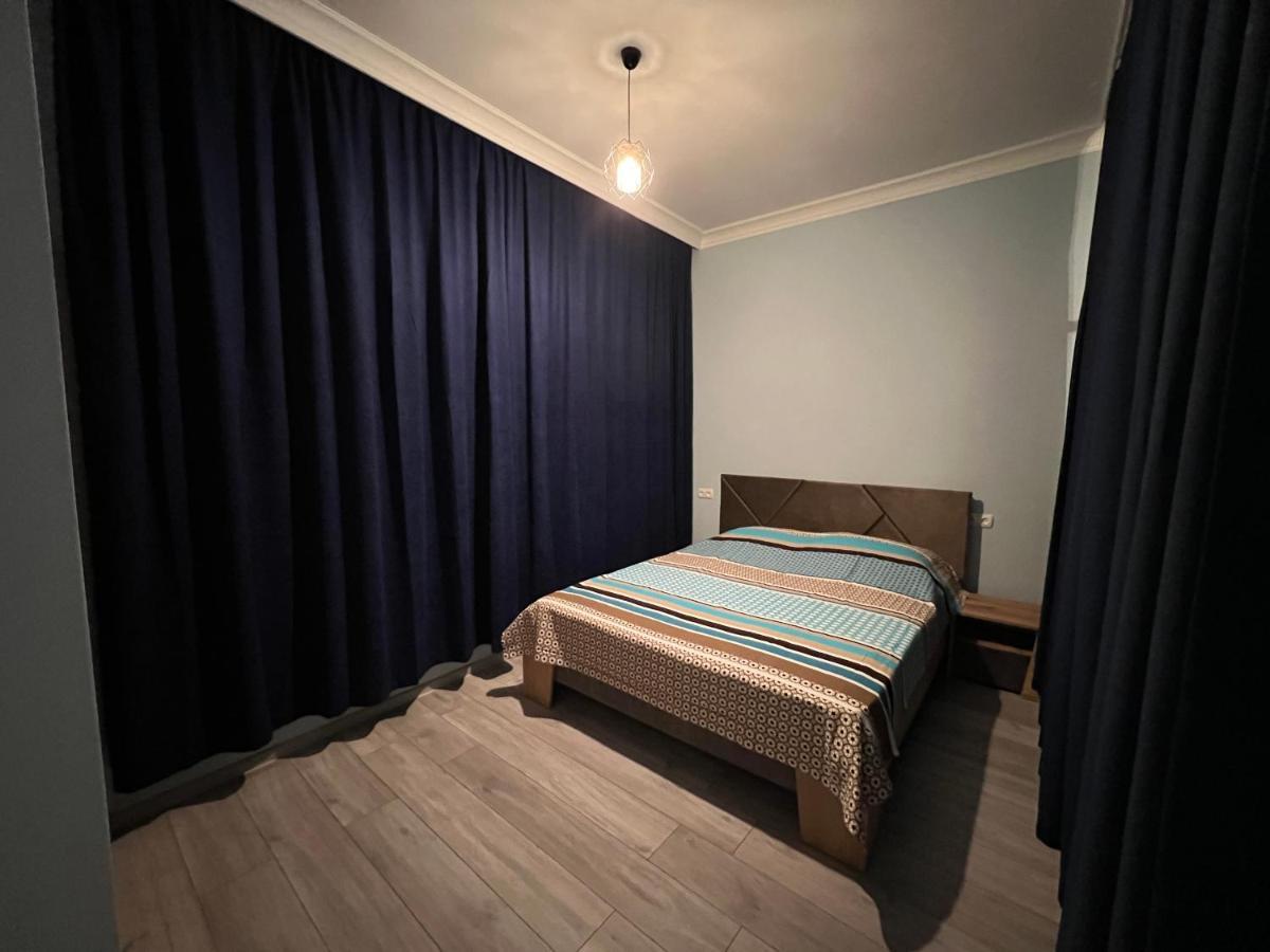 Apartment Merabi Batumi Eksteriør bilde