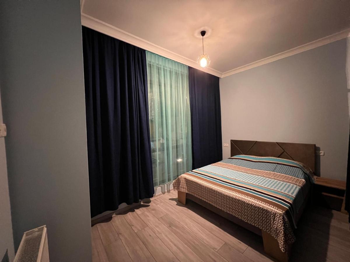 Apartment Merabi Batumi Eksteriør bilde