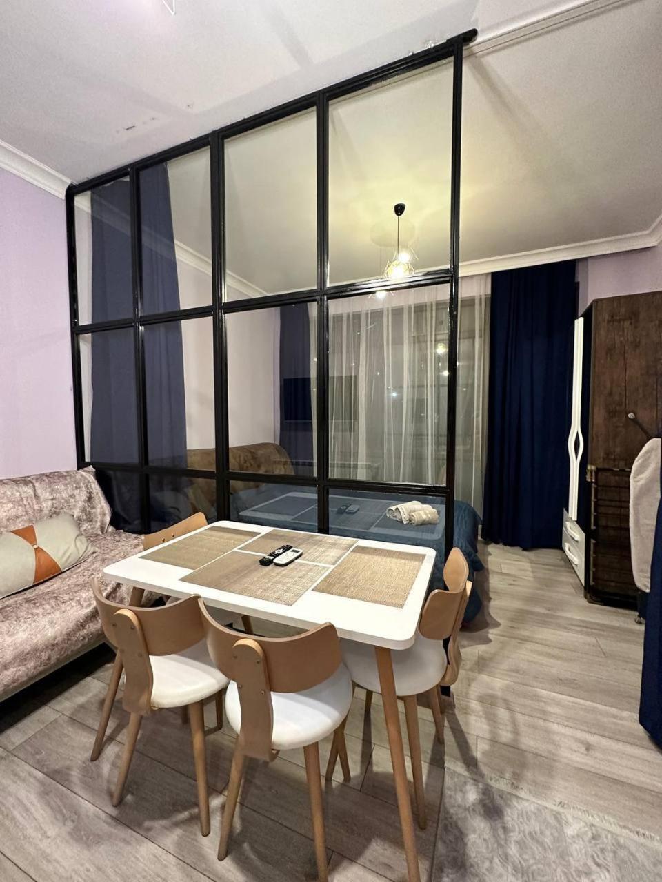 Apartment Merabi Batumi Eksteriør bilde