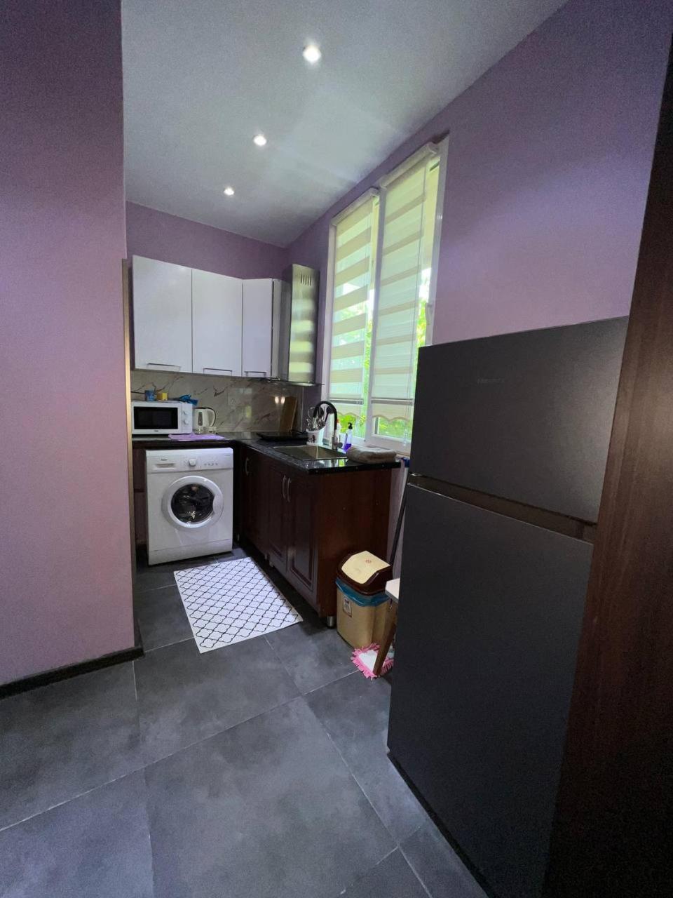 Apartment Merabi Batumi Eksteriør bilde