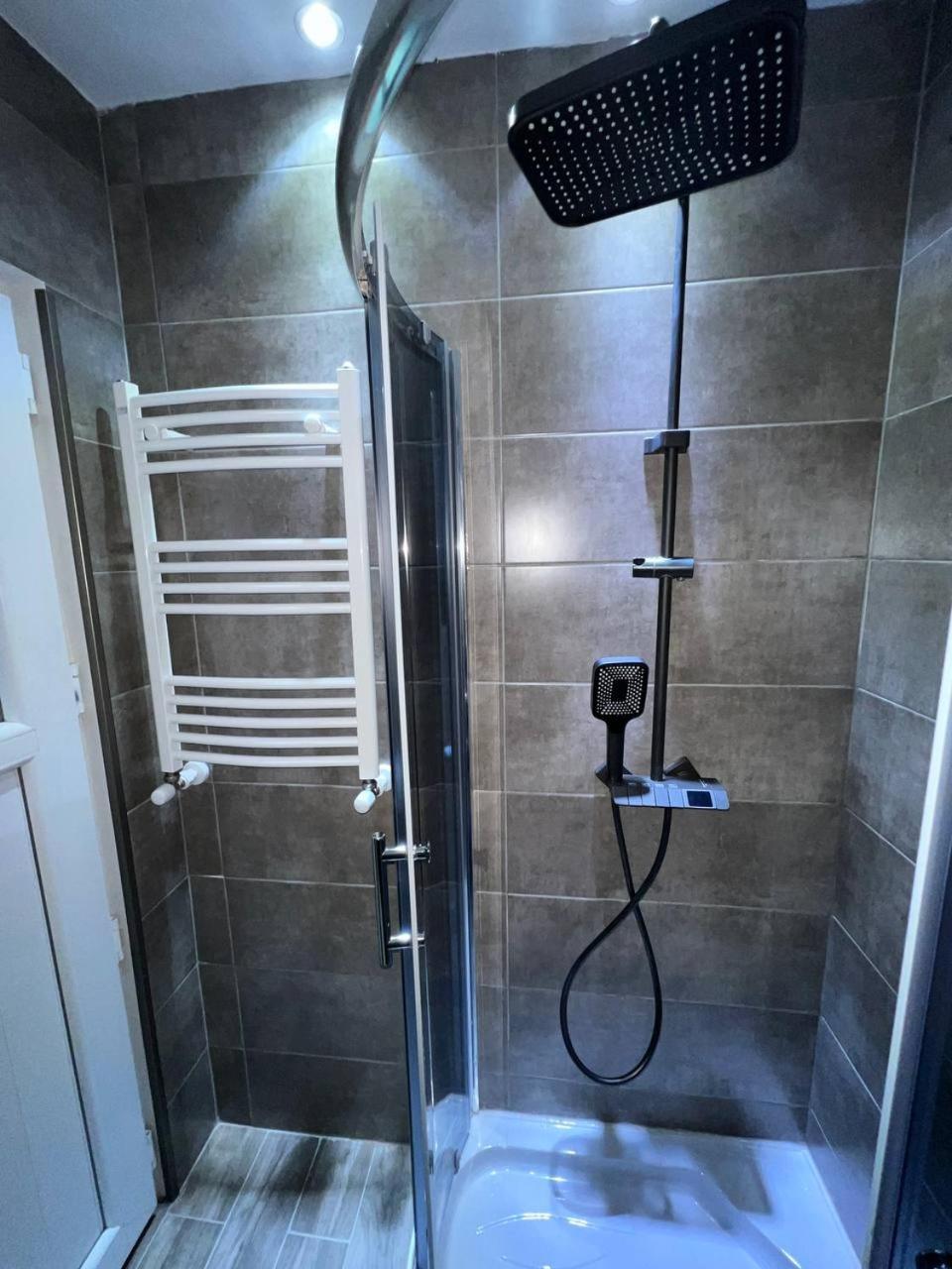 Apartment Merabi Batumi Eksteriør bilde
