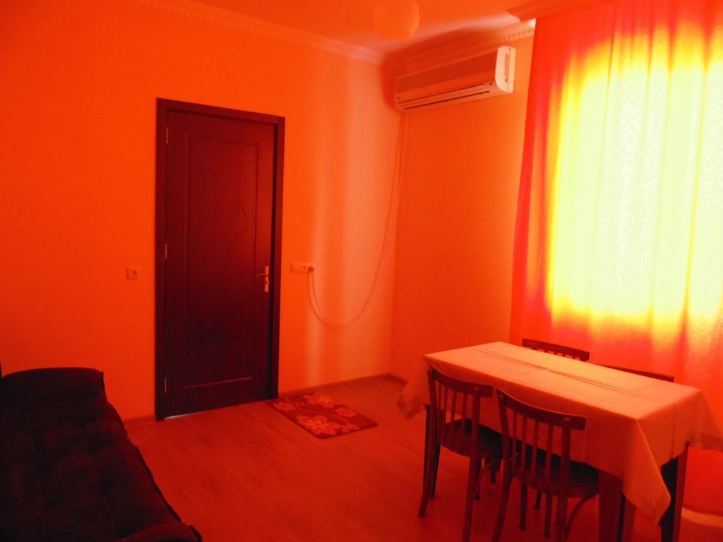 Apartment Merabi Batumi Rom bilde