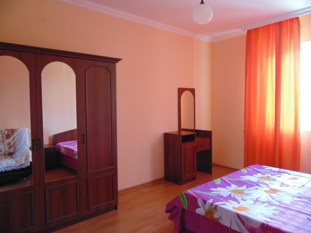 Apartment Merabi Batumi Rom bilde