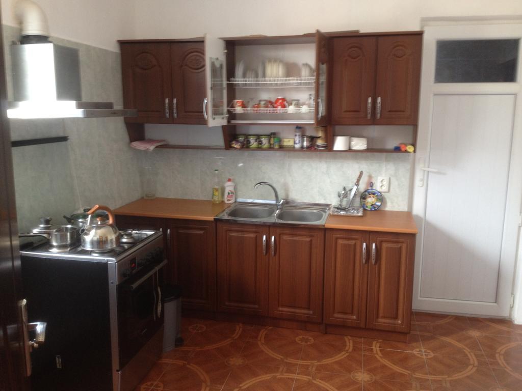 Apartment Merabi Batumi Eksteriør bilde