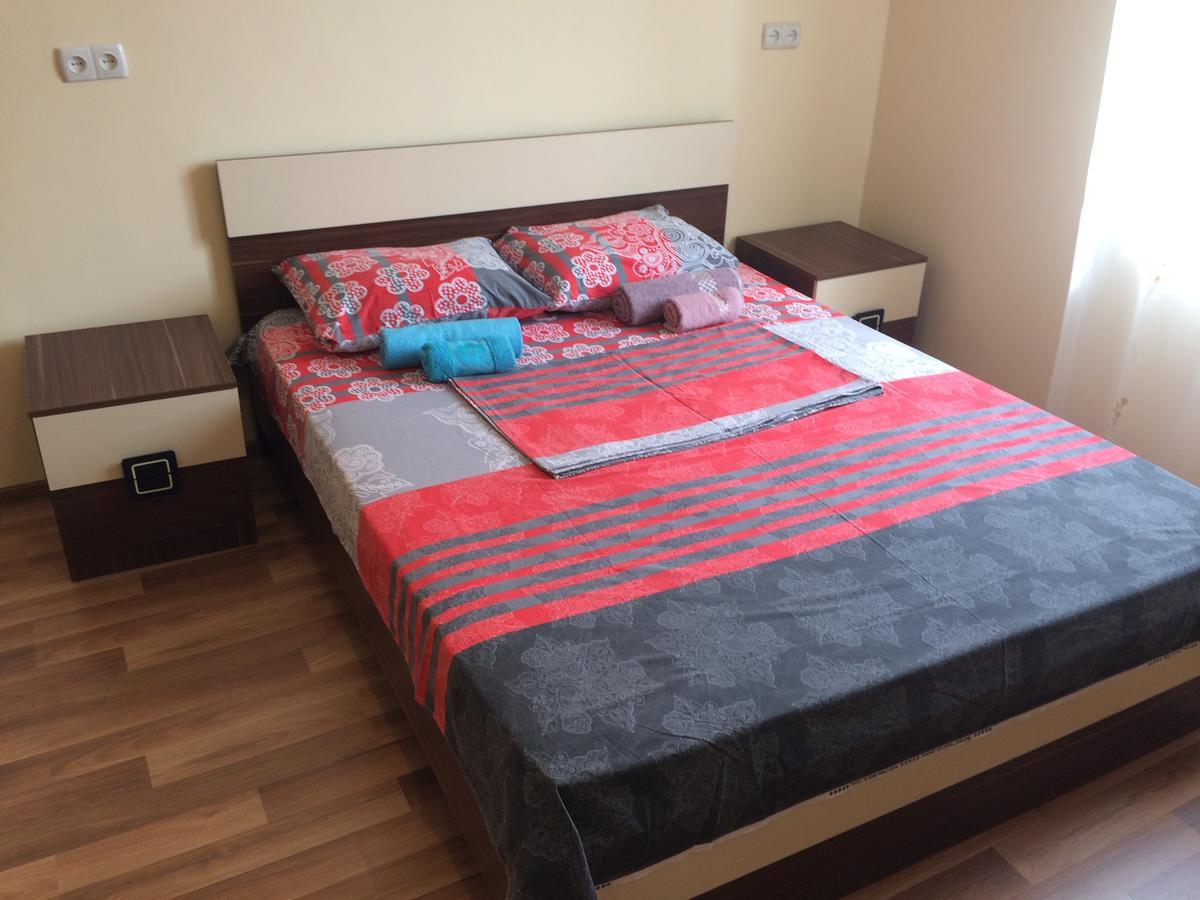 Apartment Merabi Batumi Eksteriør bilde